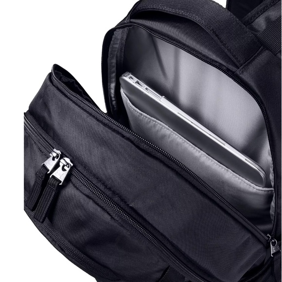 UNISEX NWT Under Armour Hustle 5.0 Waterproof Backpack Black and Silver Bag - Picture 4 of 10